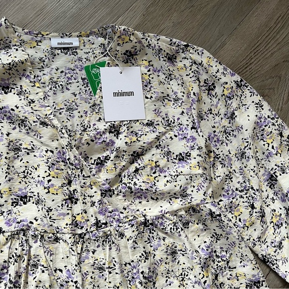 Minimum Babydoll Dress​ - Picture 3 of 7